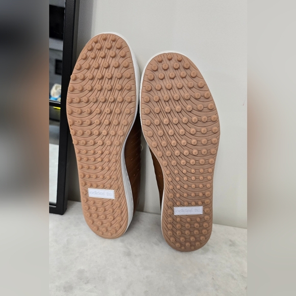 Adidas Leather Spikeless Golf Shoes - Picture 8 of 8